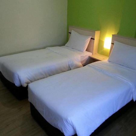 Merlin Hotel Penang George Town Ngoại thất bức ảnh